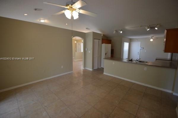 Flamingo Estates 150-6 B - Residential Lease