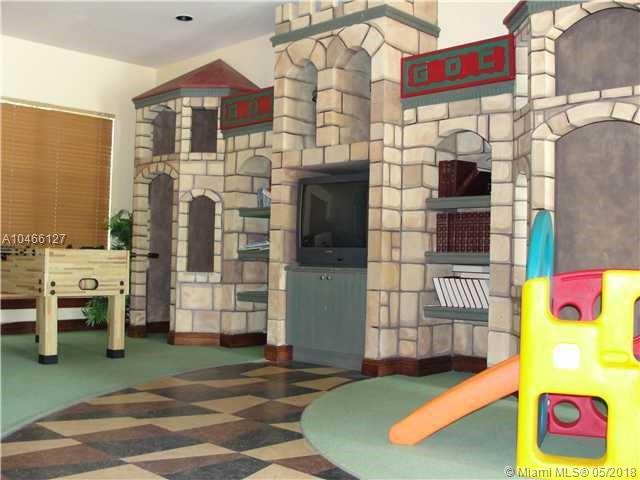 CARRINGTON AT COCONUT CRE - Residential Lease