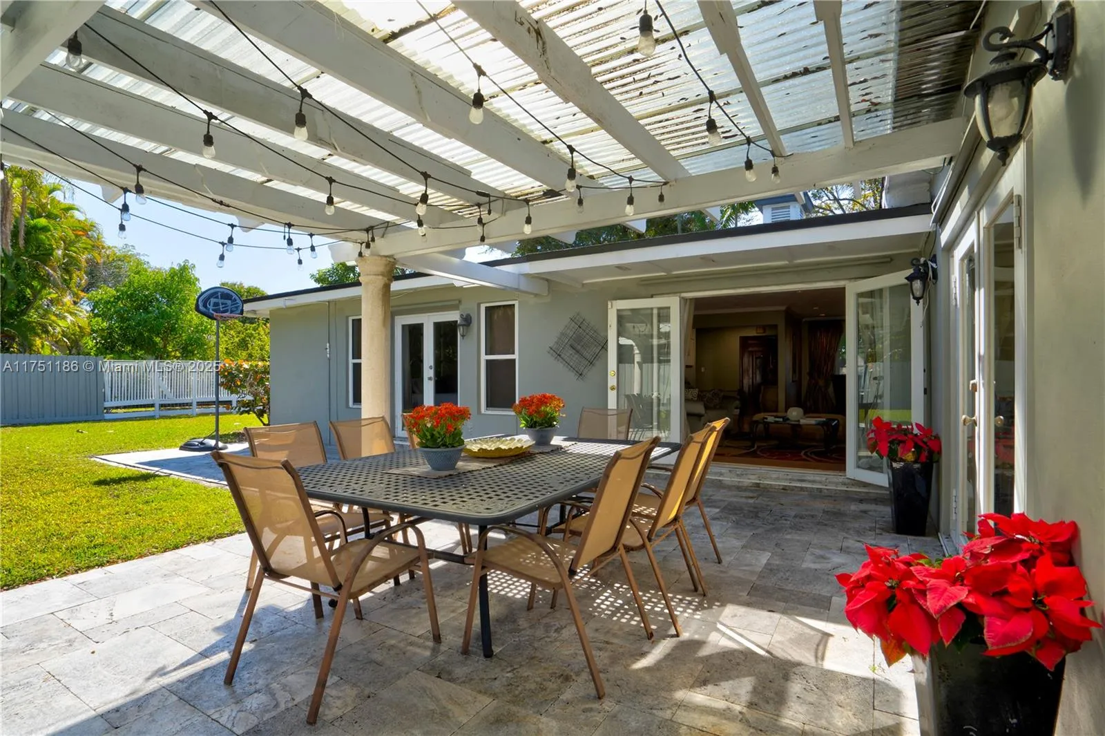 Miami, Florida 33176, United States, 4 Bedrooms Bedrooms, ,2 BathroomsBathrooms,Residential,Active,82087