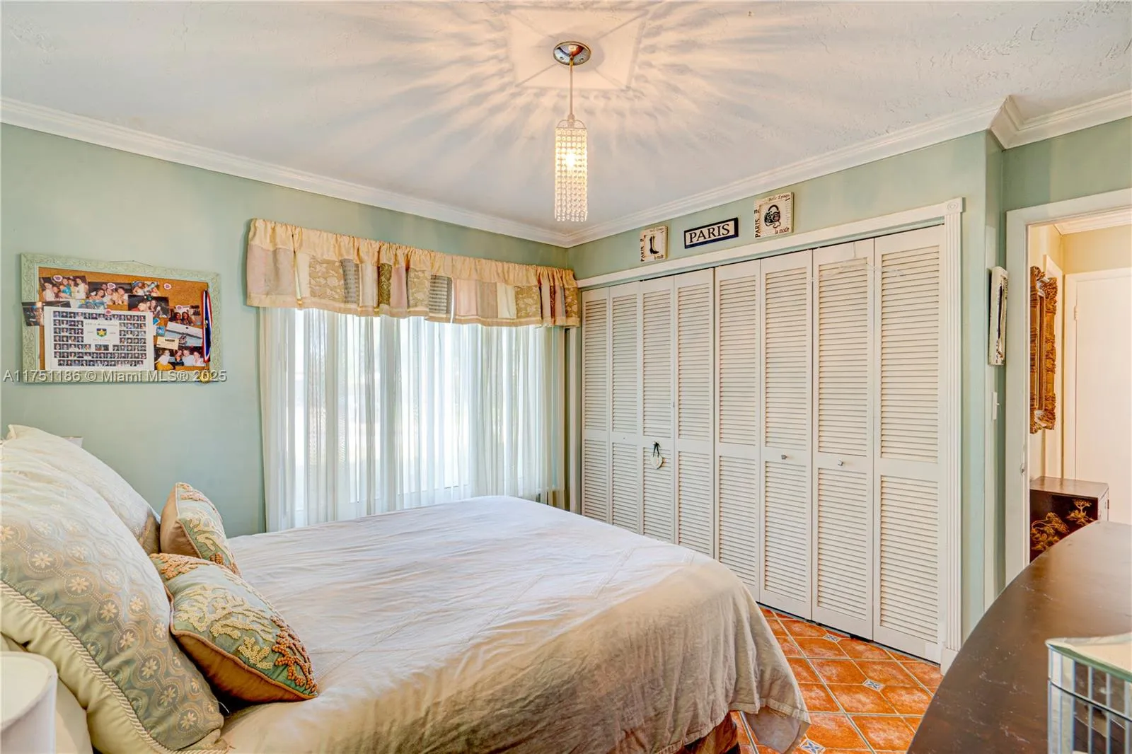 Miami, Florida 33176, United States, 4 Bedrooms Bedrooms, ,2 BathroomsBathrooms,Residential,Active,82087