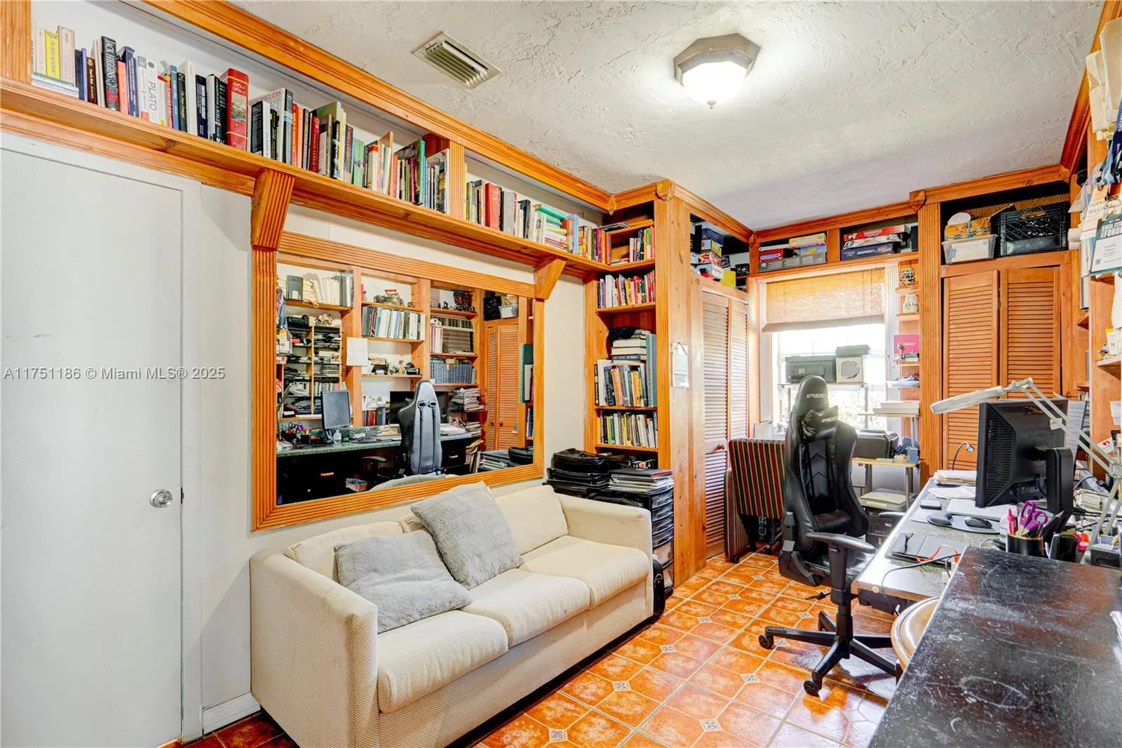 Miami, Florida 33176, United States, 4 Bedrooms Bedrooms, ,2 BathroomsBathrooms,Residential,Active,82087