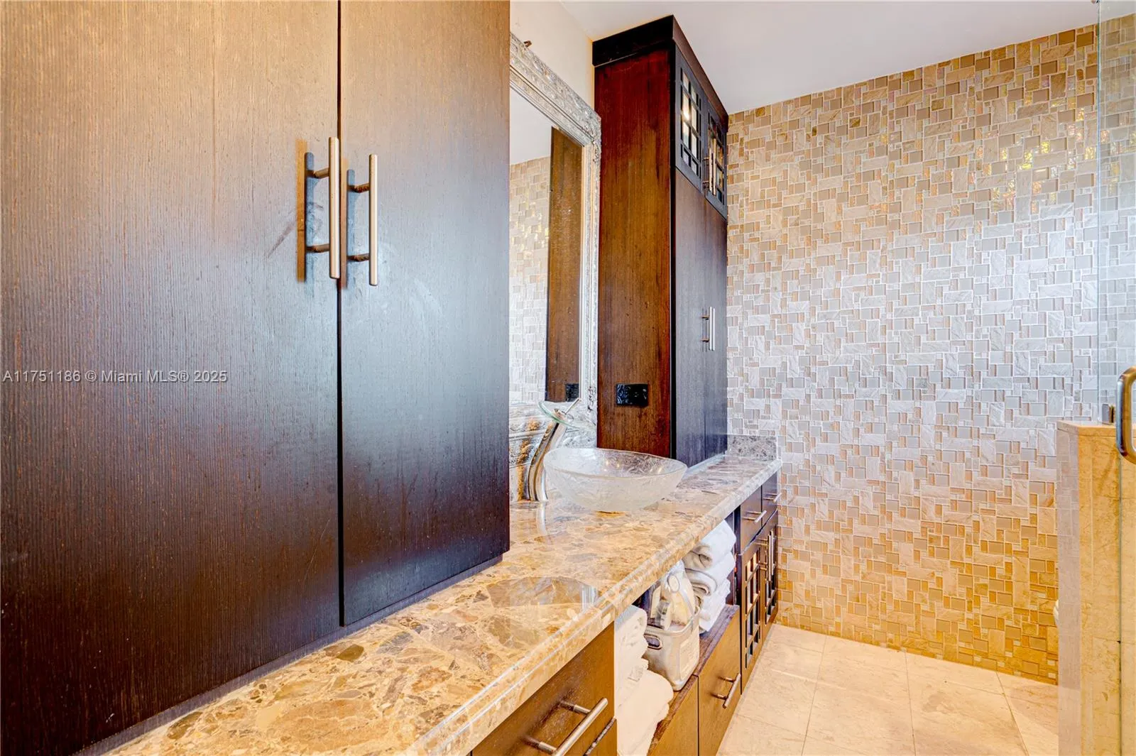 Miami, Florida 33176, United States, 4 Bedrooms Bedrooms, ,2 BathroomsBathrooms,Residential,Active,82087