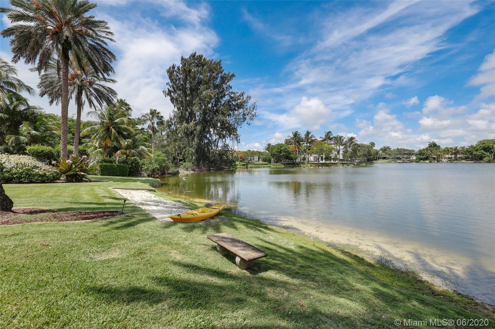 HAMMOCK LAKE - Residential