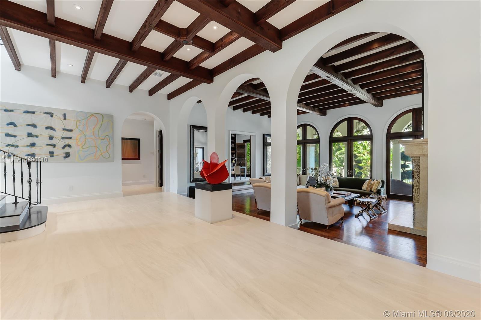 HAMMOCK LAKE - Residential