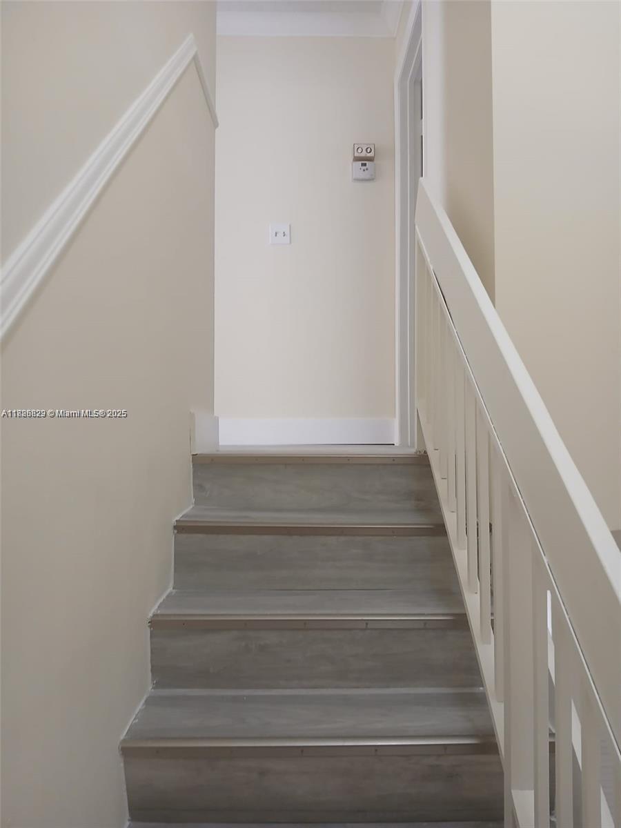 COURTS OF INVERRARY PHASE - Residential