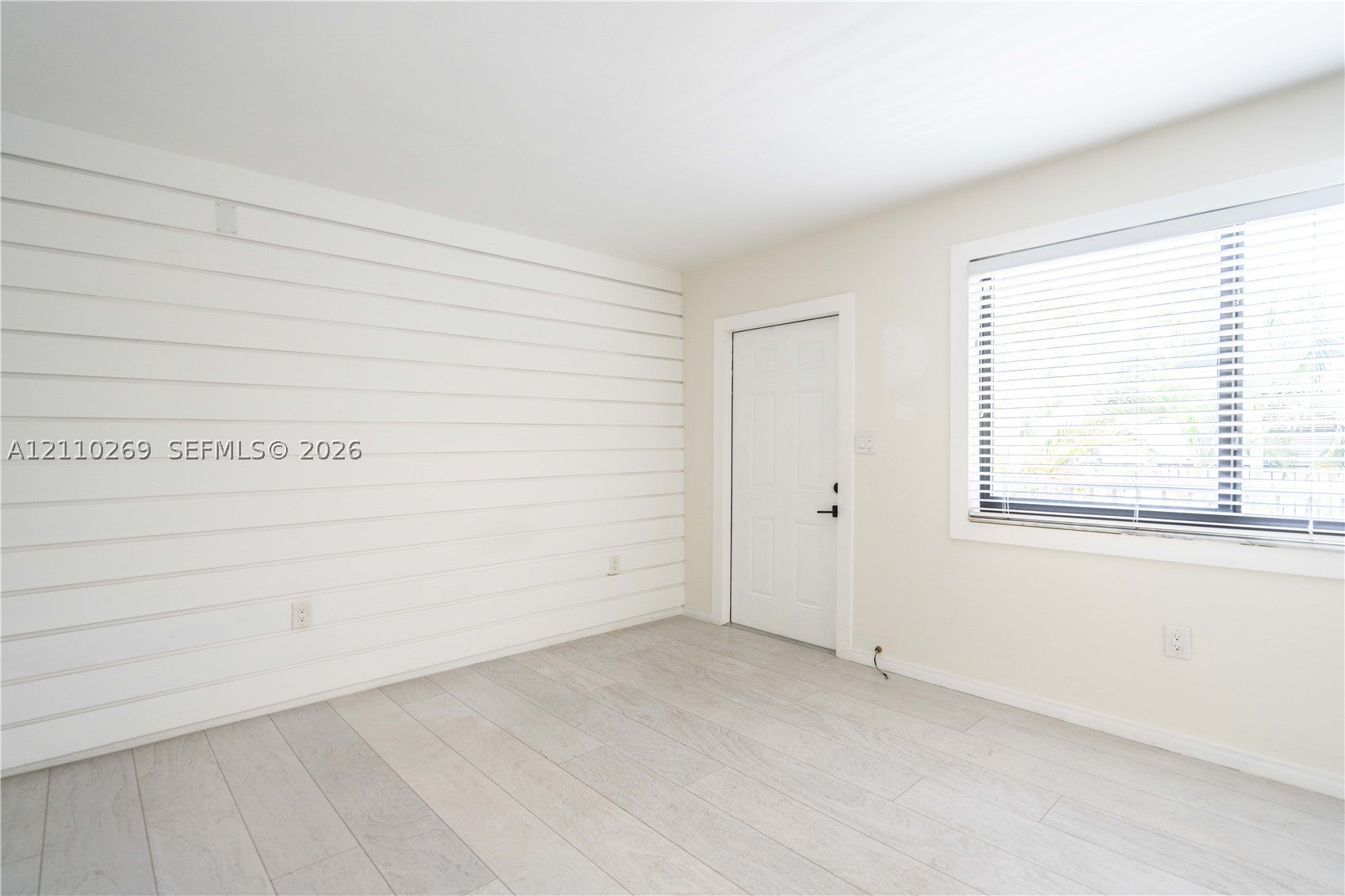 3265 Virginia St 14