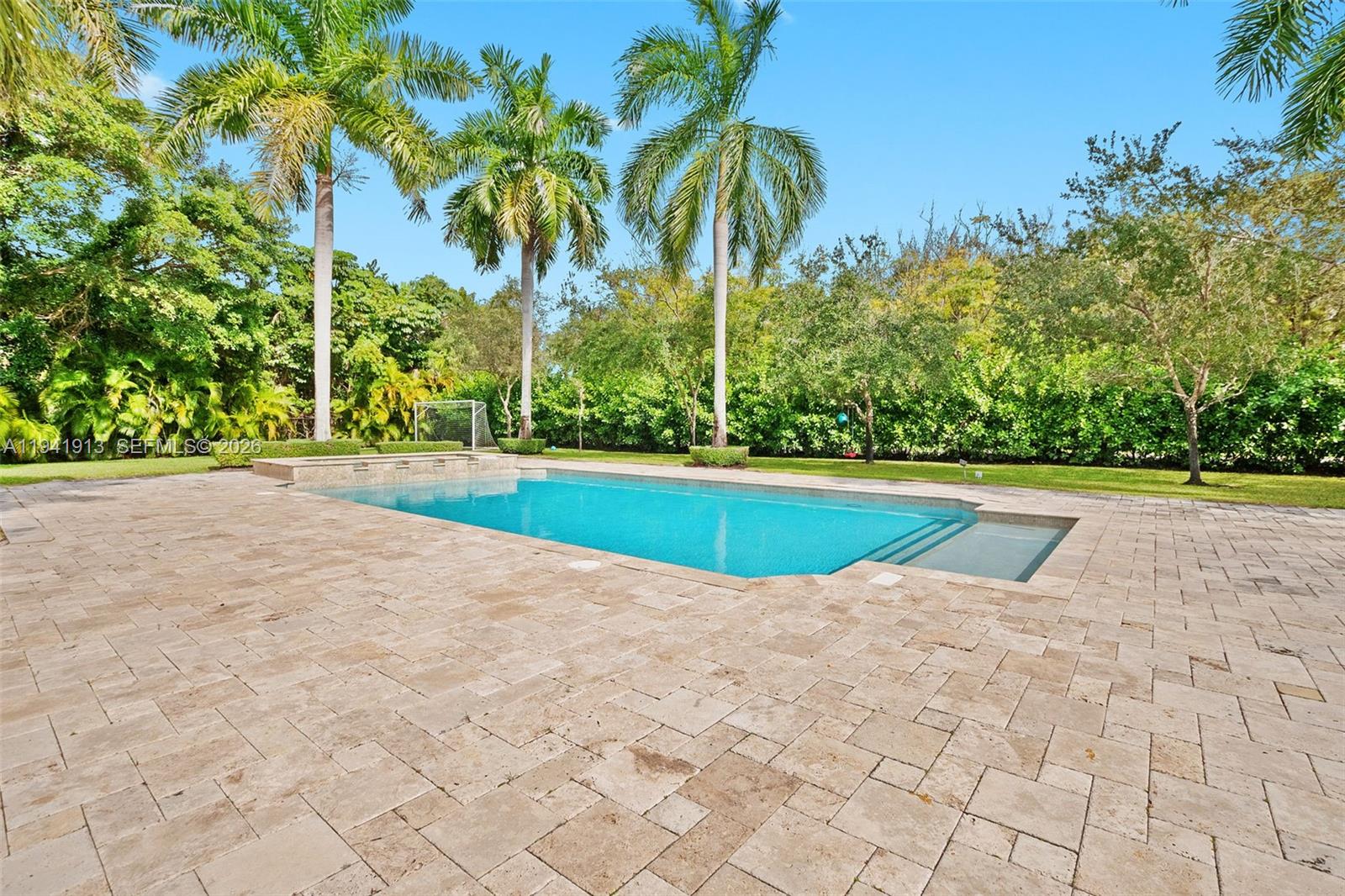 TOWN & RANCH ESTS - Residential