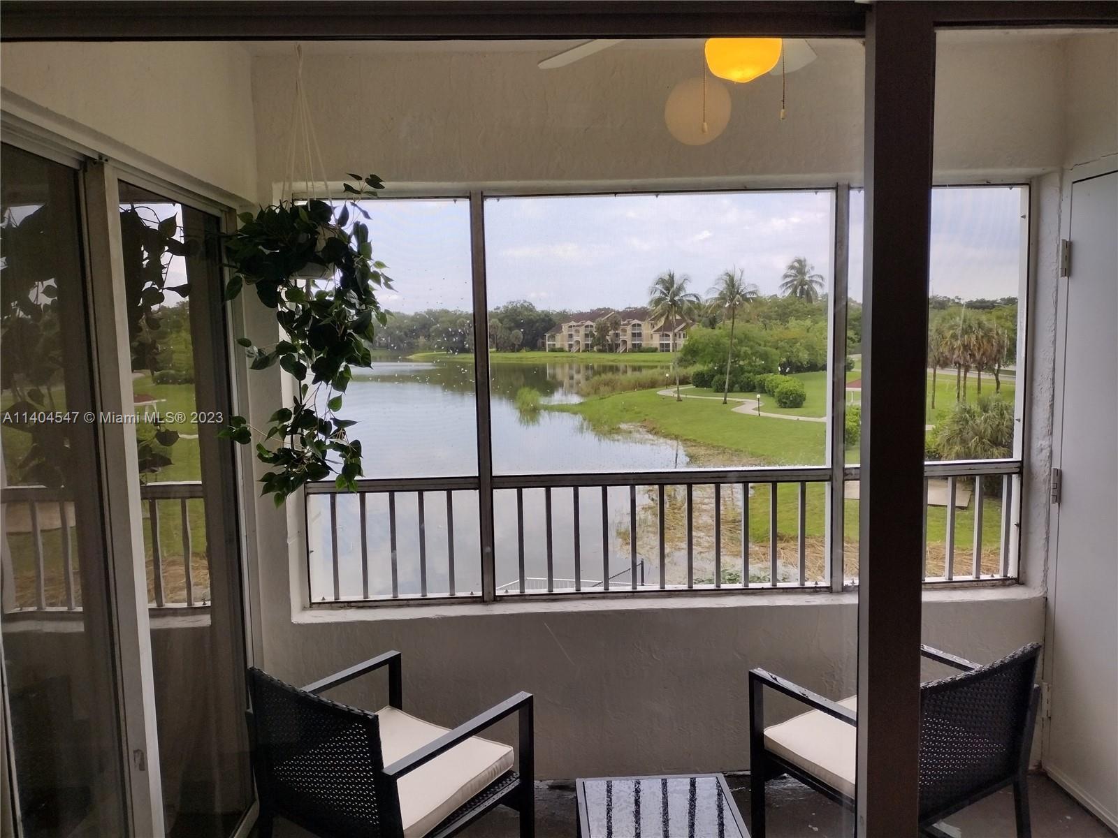 Amazingly updated 1/1 on the third floor with vaulted ceilings and a breathtaking lake views! Relax with a coffee on the screened in balcony while watching the sunrise on the lake. Unit is fully furnished so all you need is your toothbrush. Full size washer and dryer are included. Seasonal considered (minimum 6 months)
Enjoy resort style amenities including three swimming pools, a fitness center, billiards room, tennis, racquetball and mile long walking path. Community has security on property 7 nights a week. Minimum credit score is 620.
