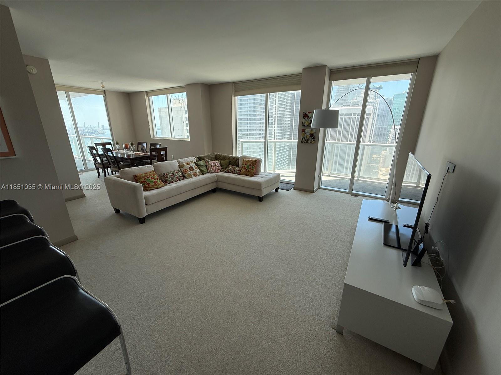 253 NE 2nd St 3009