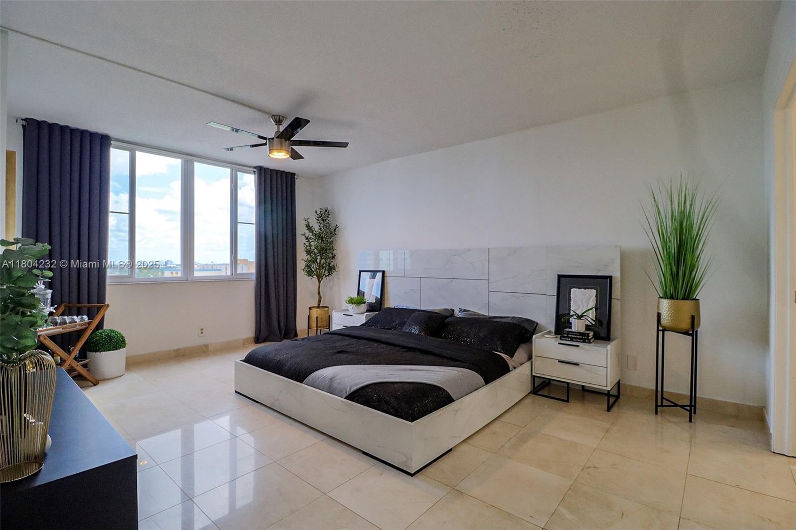 HILLCREST EAST NO 25 COND - Residential