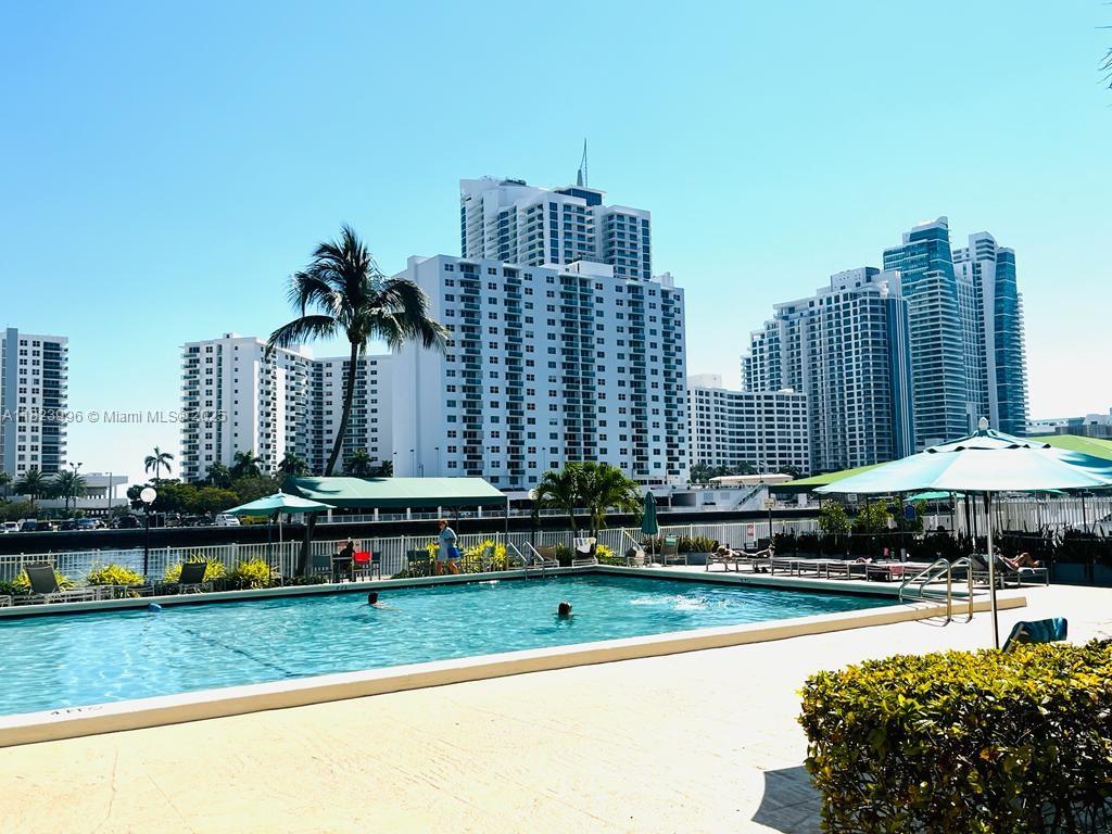 Rental Property at 1000 Parkview Dr 605, Hallandale Beach, Broward County, Florida - Bedrooms: 1 
Bathrooms: 2  - $2,100 MO.