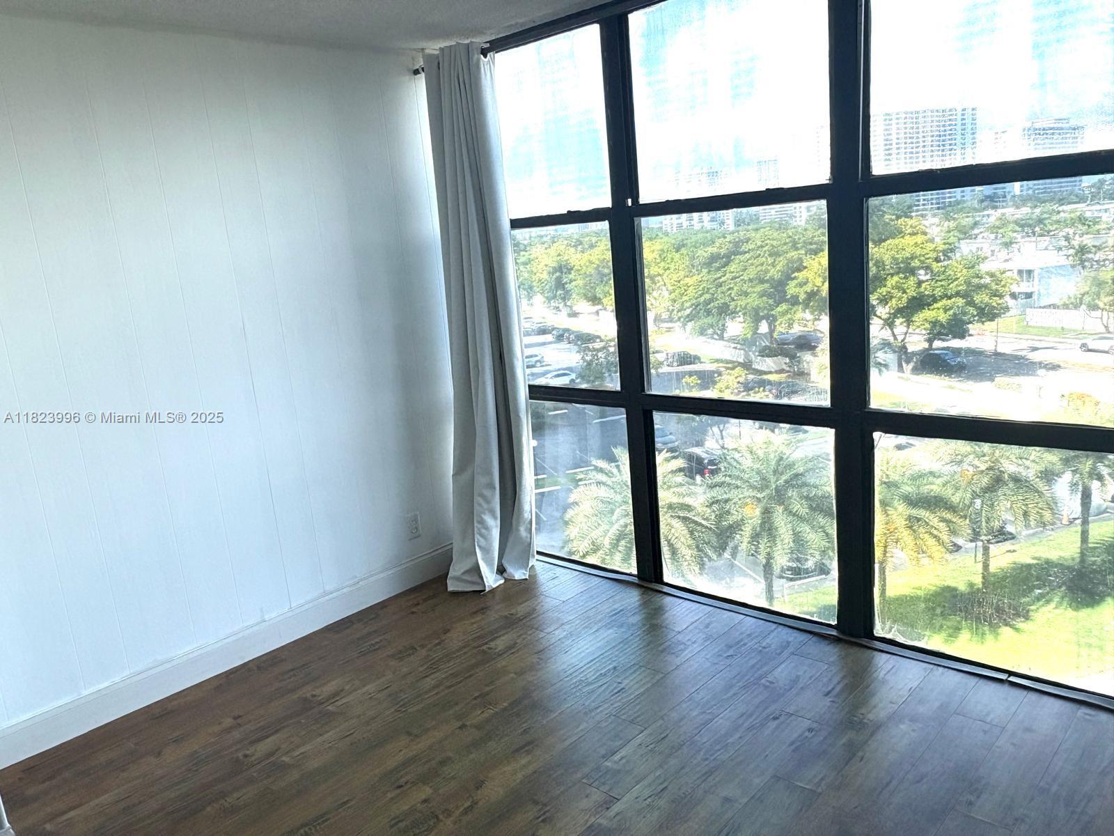 OCEANVIEW PARK CONDO - Residential Lease