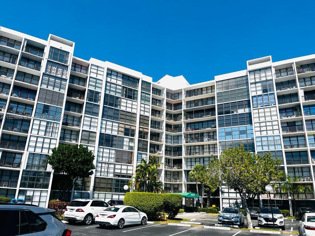 OCEANVIEW PARK CONDO - Residential Lease