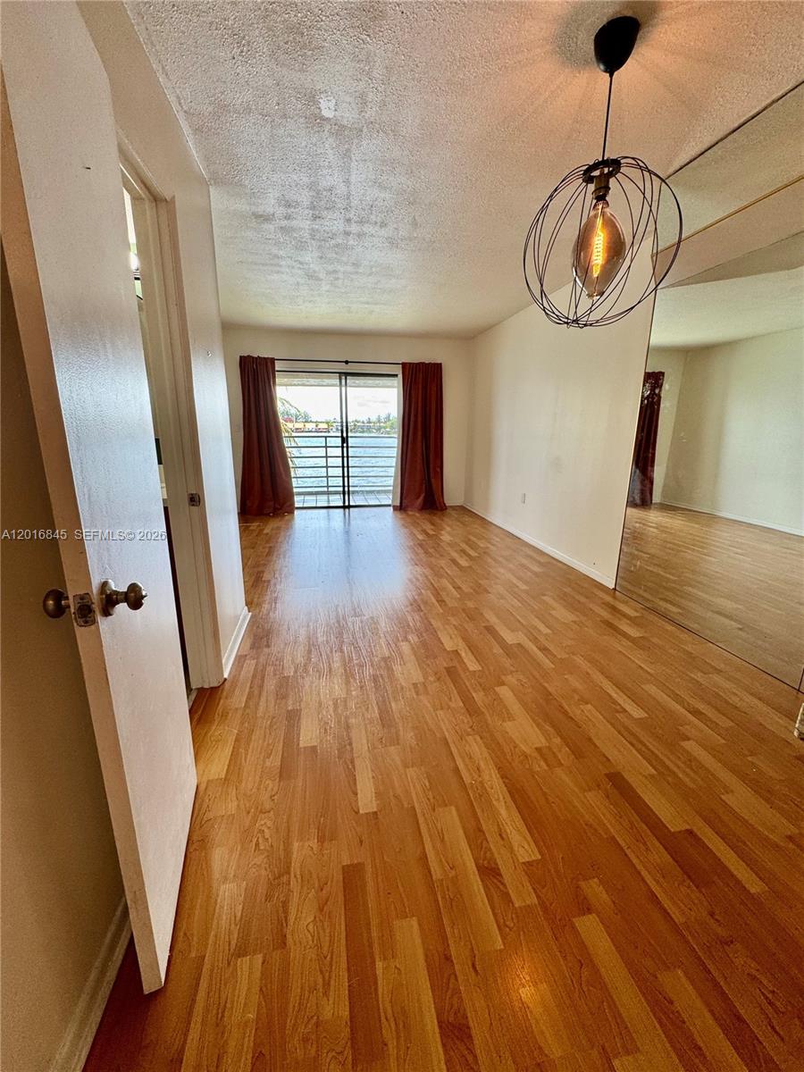 VISTA DEL LAGO CONDO III - Residential Lease
