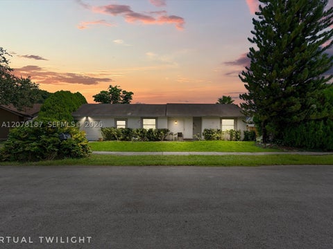 Photo of 939 S Bluebird Ln, Homestead, FL 33035 (MLS # A12078187)