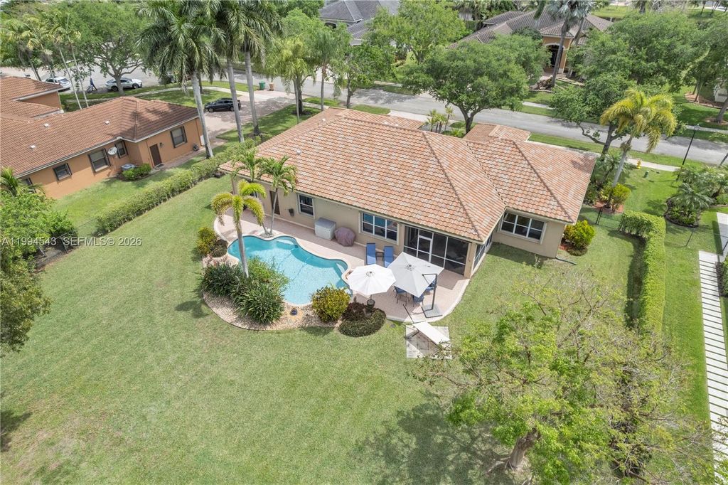 Photo of 3973 SW 140th Ave, Davie, FL 33330 (MLS # A11994543)