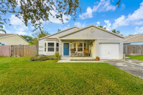 Photo of 12911 SW 17th Pl, Davie, FL 33325 (MLS # A11912112)