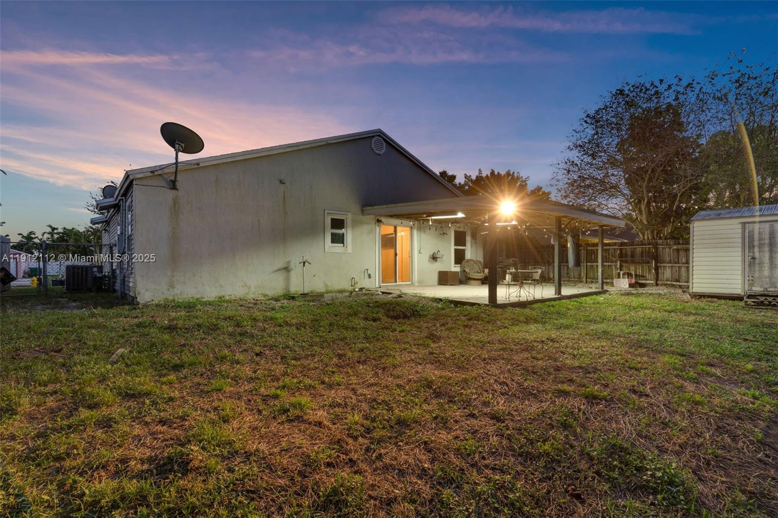 SUMMER LAKE - Residential