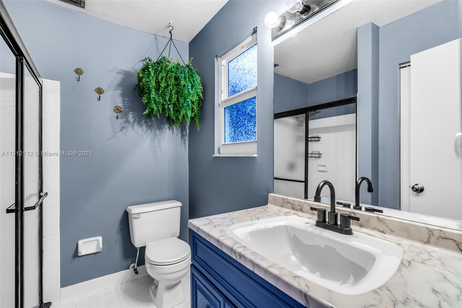 SUMMER LAKE - Residential