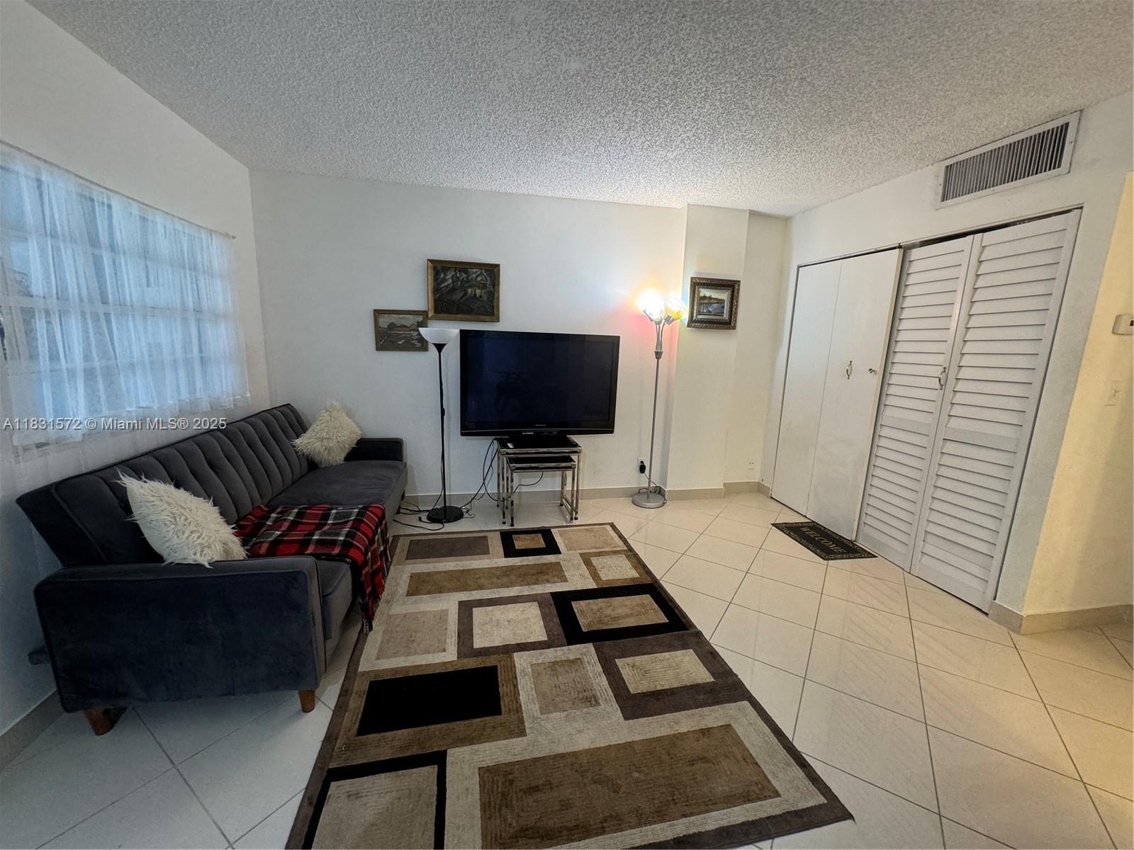 16909 N Bay Rd 714