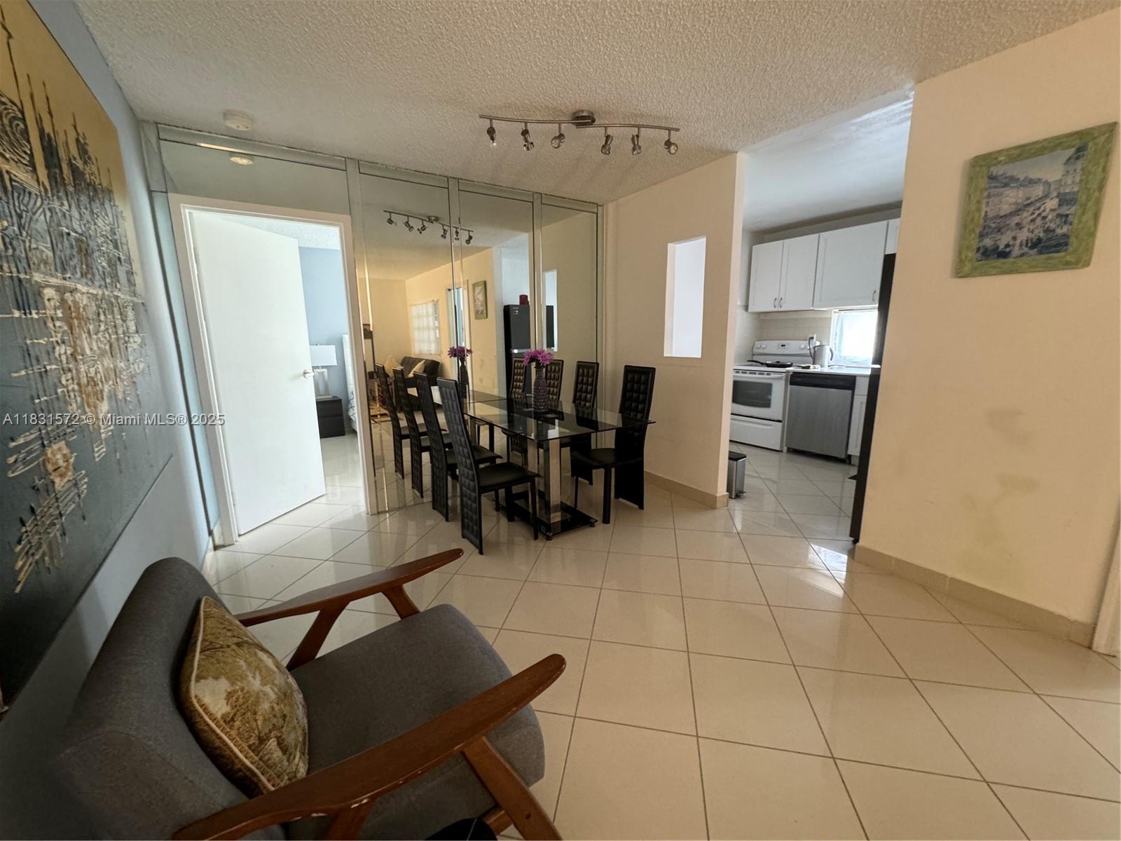 16909 N Bay Rd 714