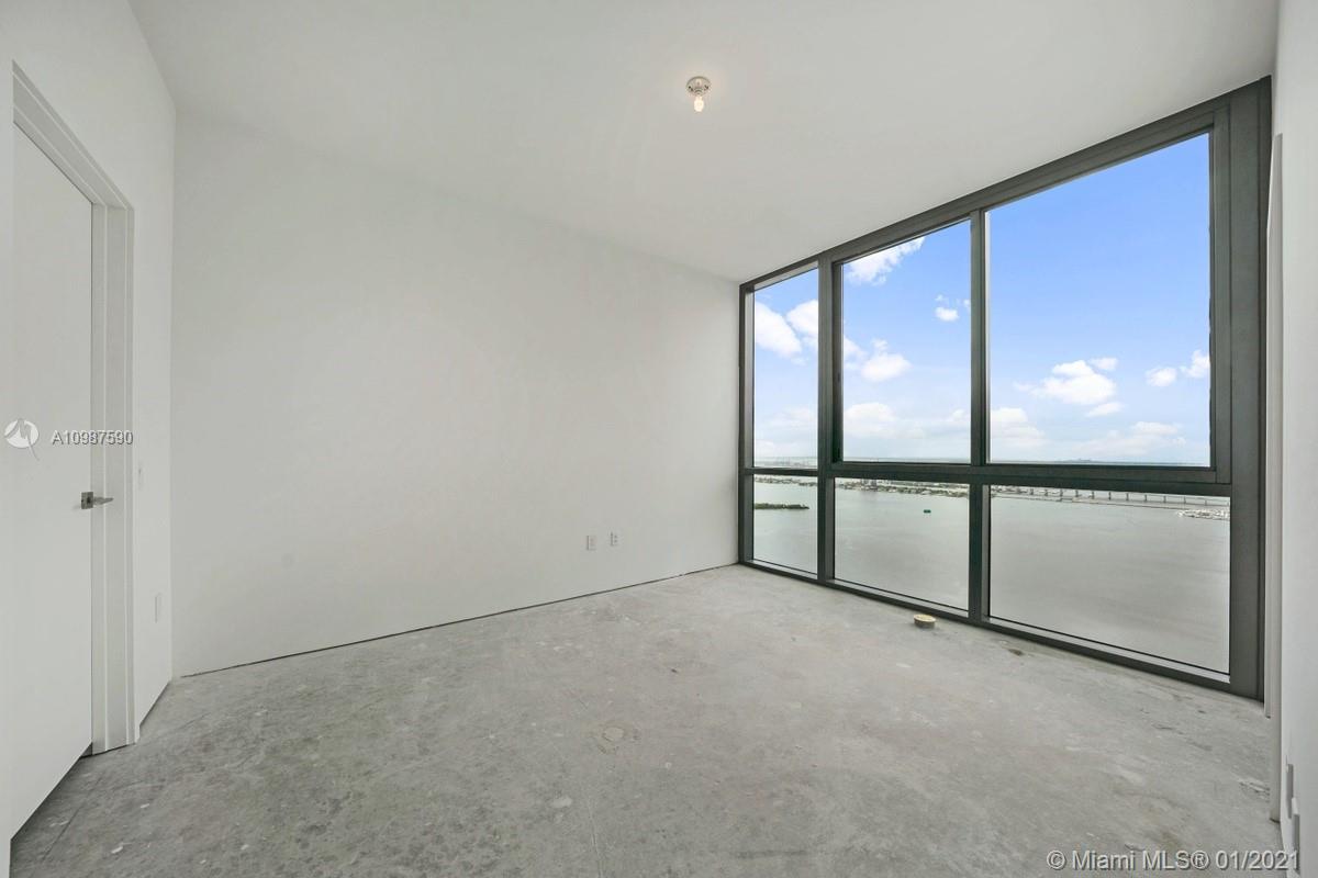 ONE PARAISO - Residential