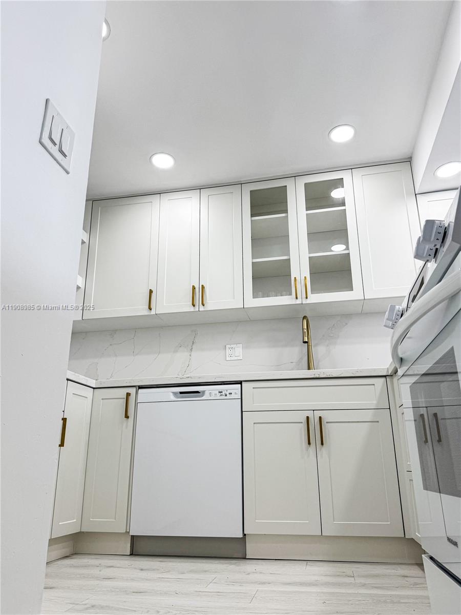 PARKER TOWER CONDO - Residential Lease