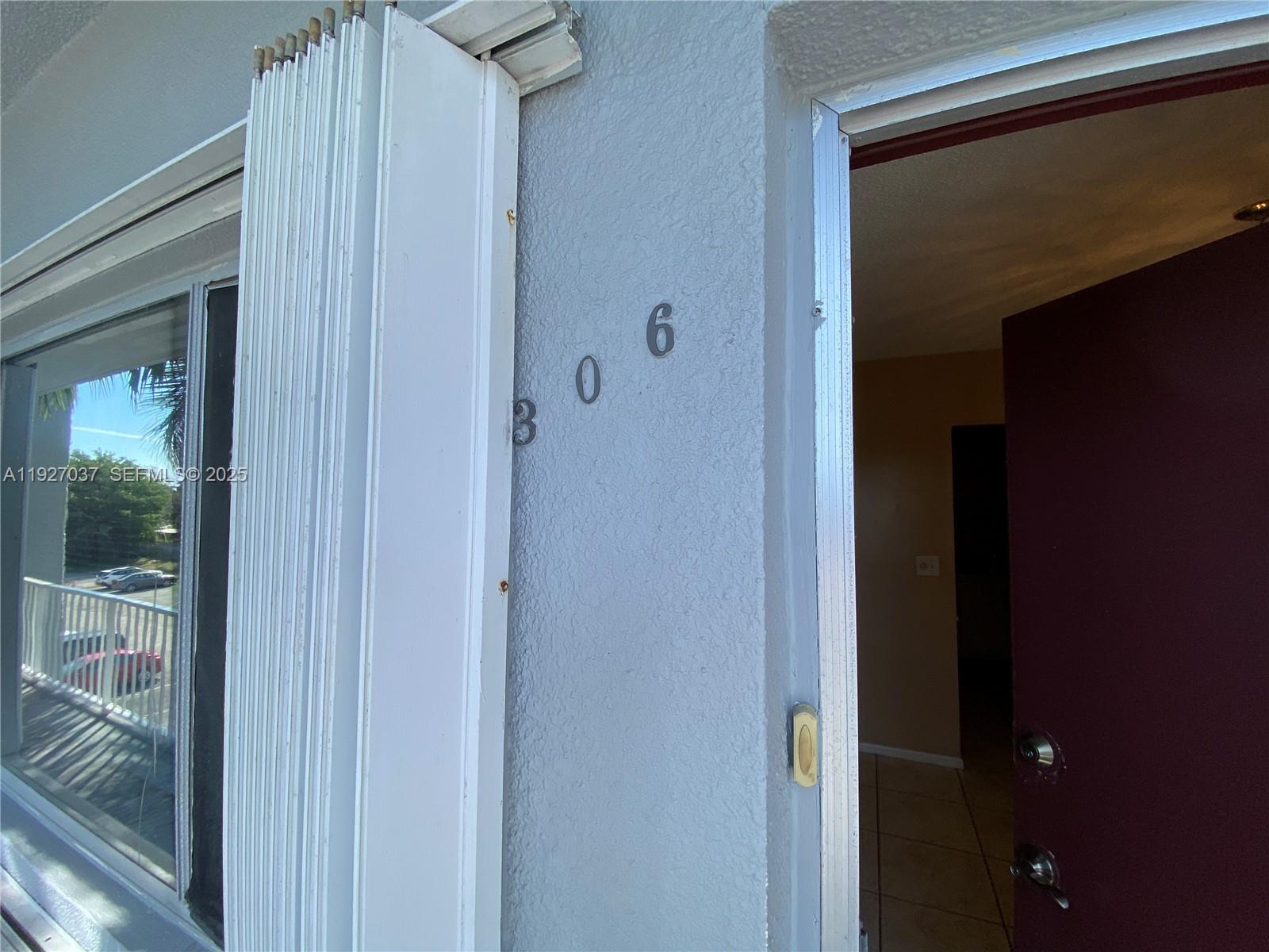 MARINER IV CONDO - Residential Lease