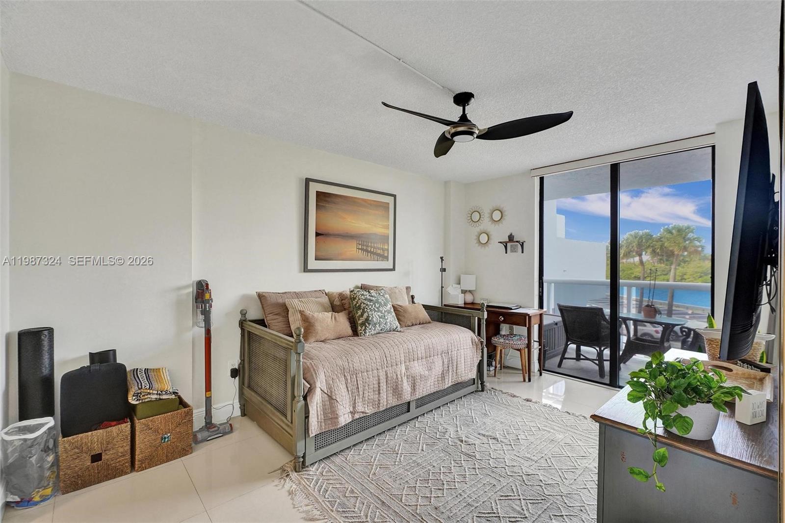 WATERVIEW CONDO - Residential Lease