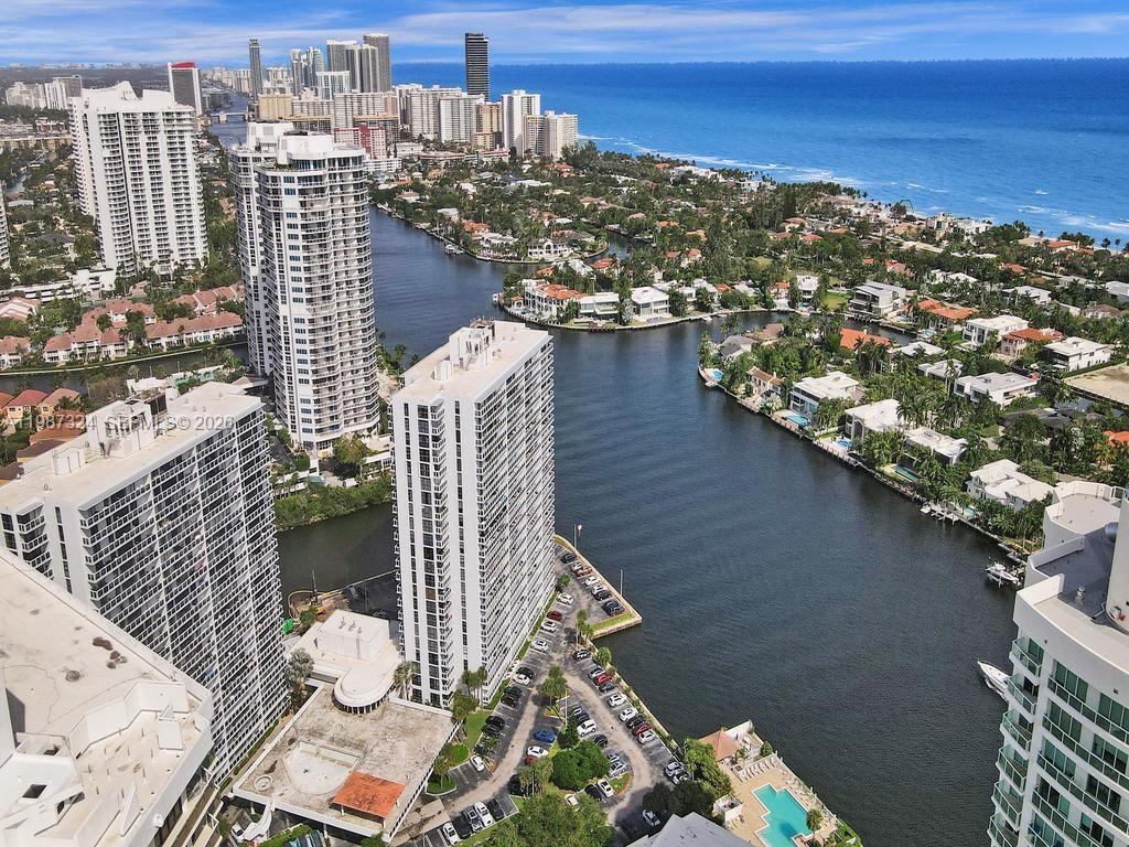 WATERVIEW CONDO - Residential Lease
