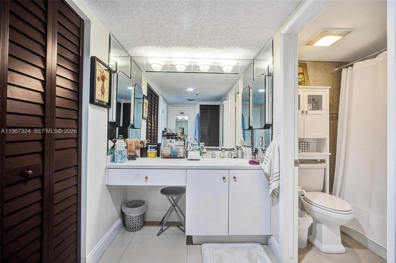 WATERVIEW CONDO - Residential Lease