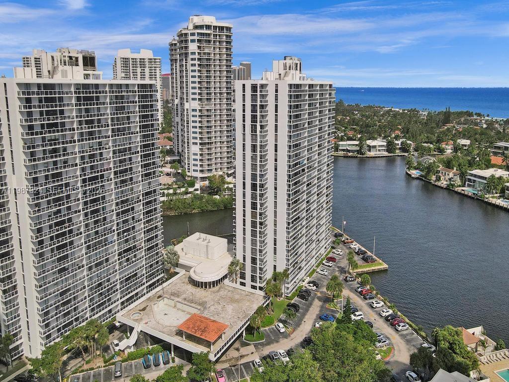 WATERVIEW CONDO - Residential Lease