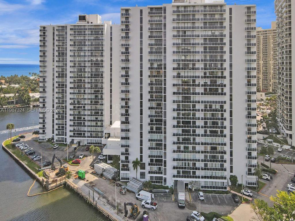 WATERVIEW CONDO - Residential Lease