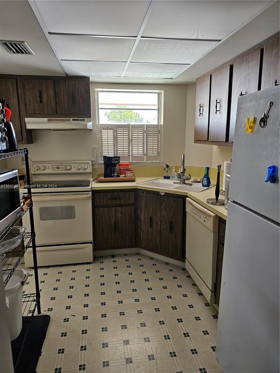 18081 SE Country Club Dr 248