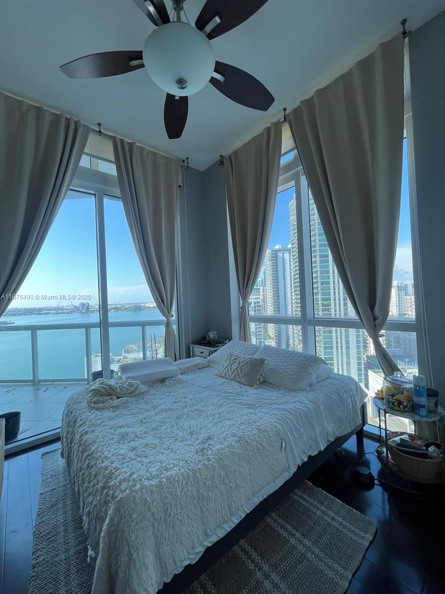 PLATINUM CONDO - Residential