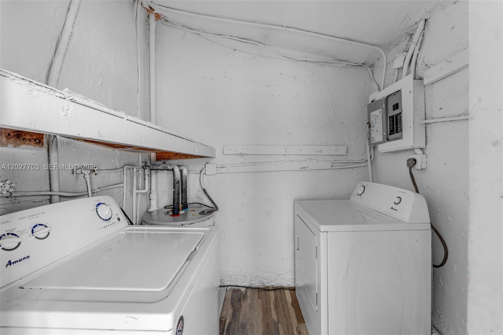 REPLAT OF PORTIONS OF RIC - Residential