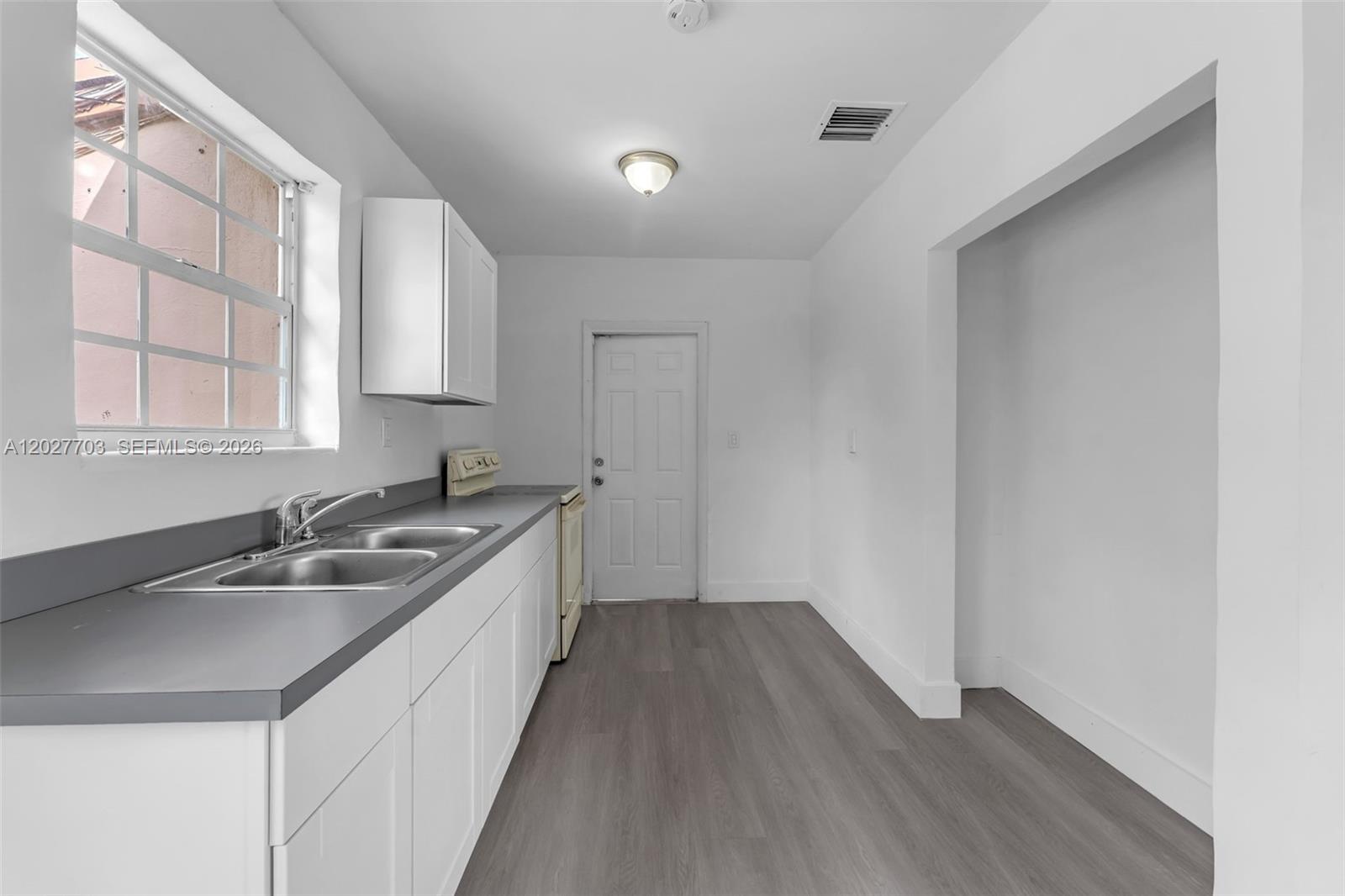 REPLAT OF PORTIONS OF RIC - Residential