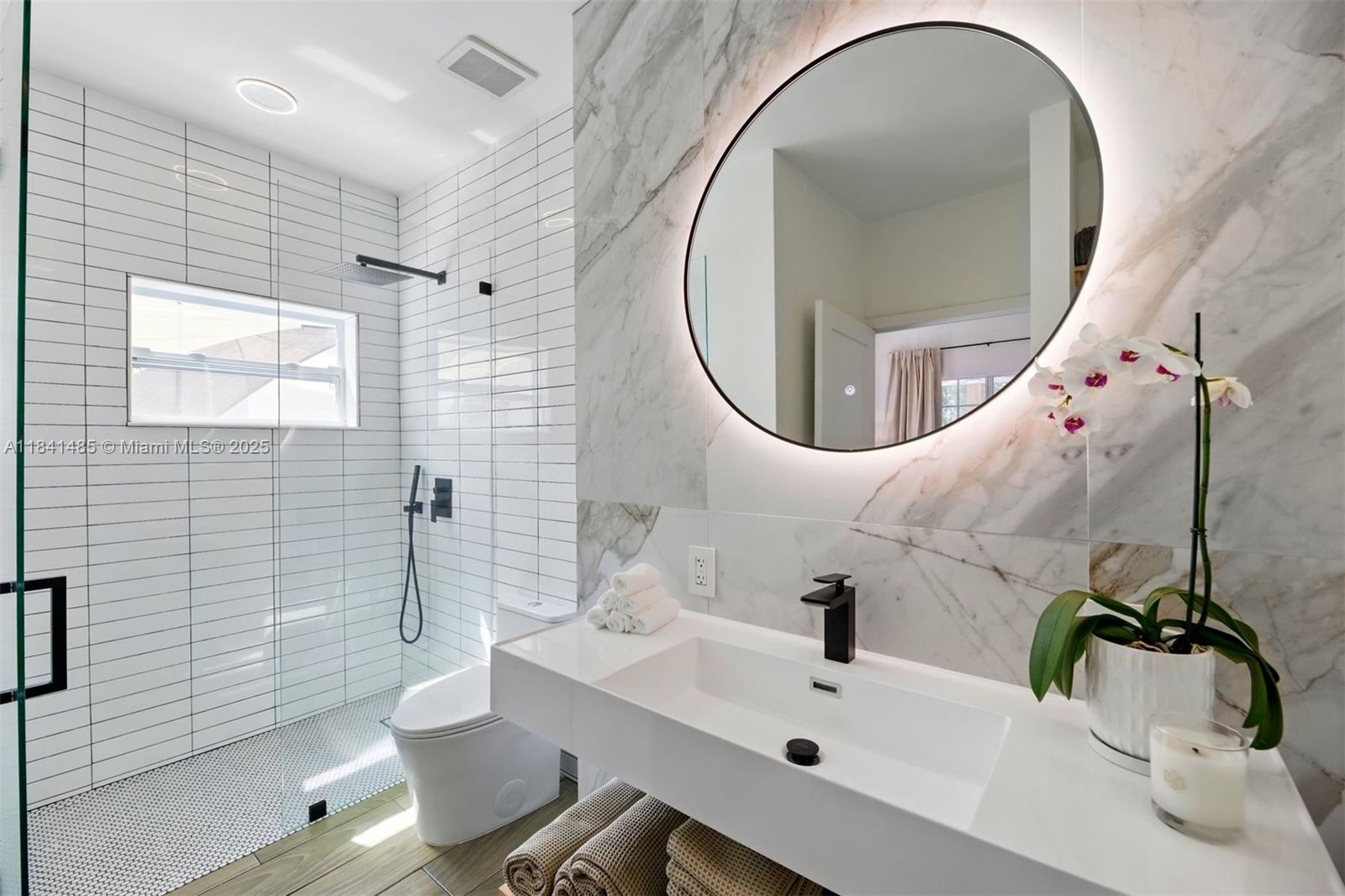 OCEANSIDE SEC ISLE OF NOR - Residential Lease