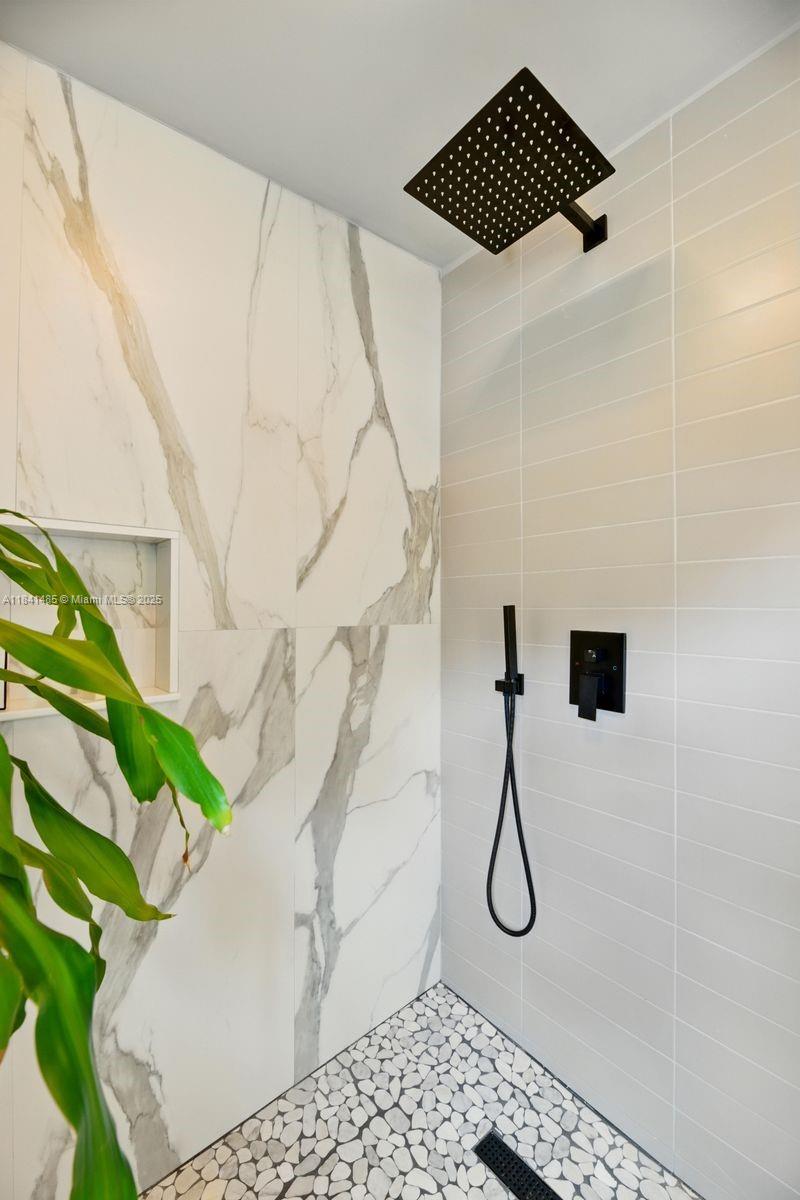 OCEANSIDE SEC ISLE OF NOR - Residential Lease