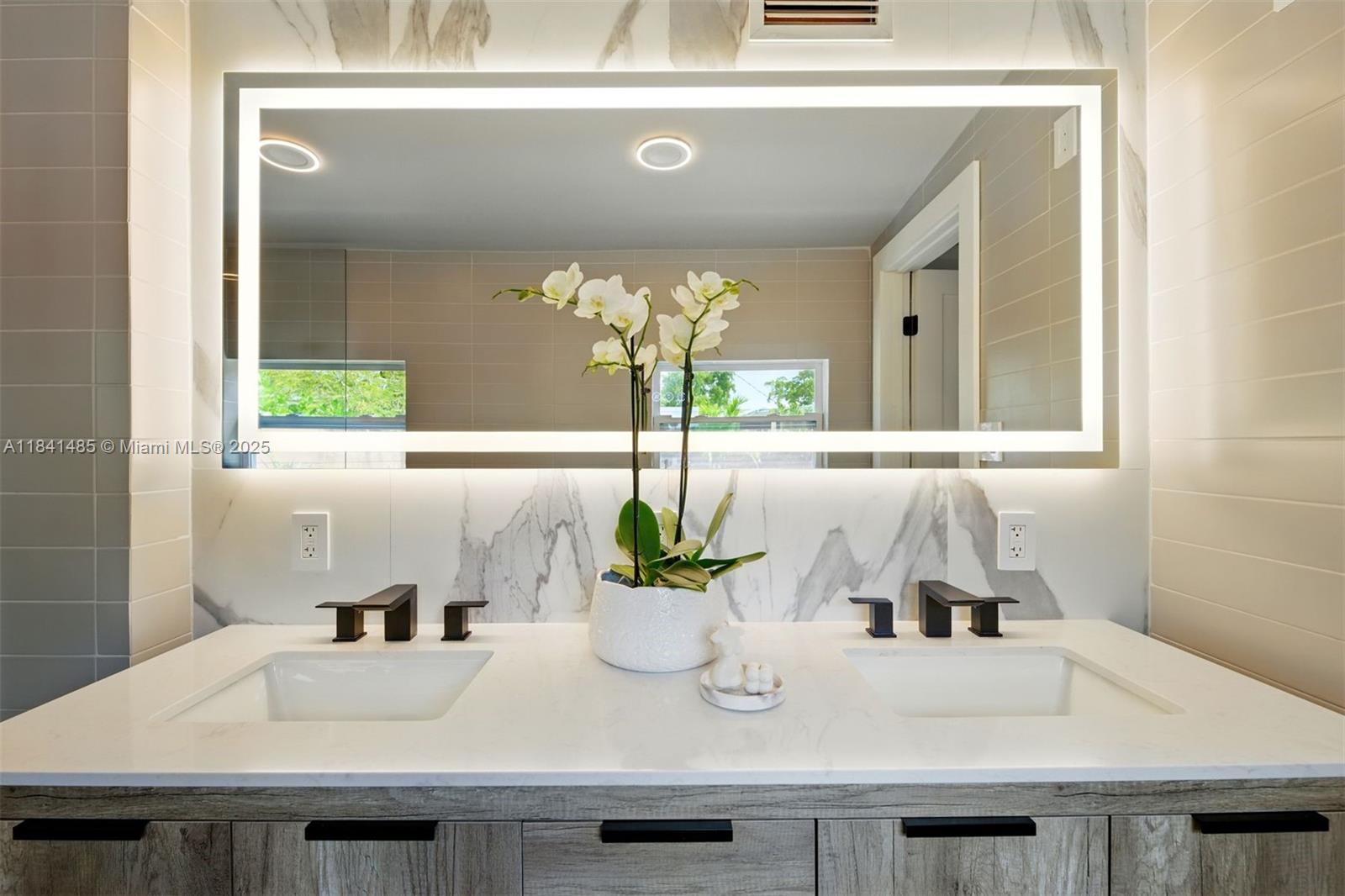 OCEANSIDE SEC ISLE OF NOR - Residential Lease