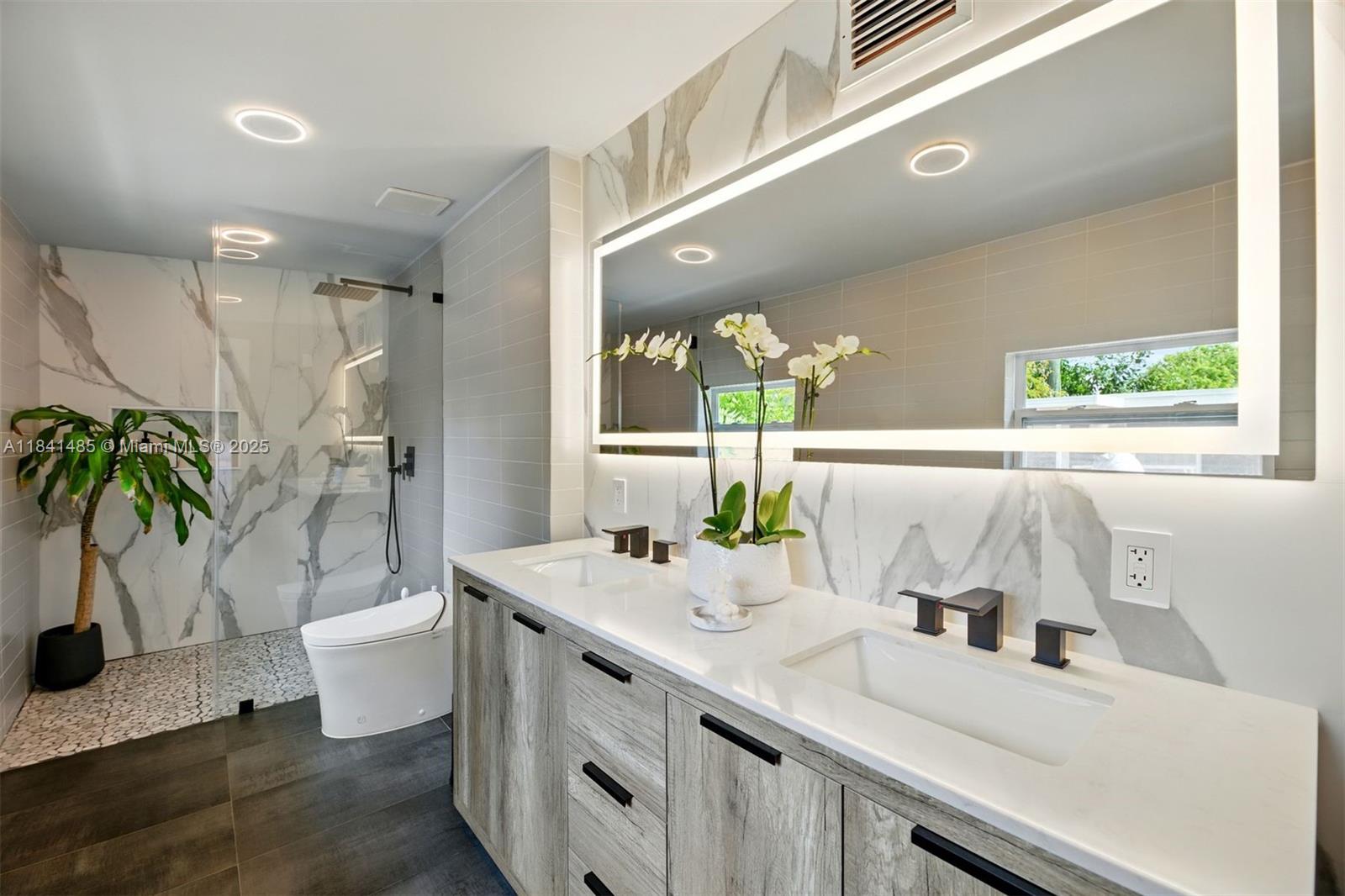 OCEANSIDE SEC ISLE OF NOR - Residential Lease