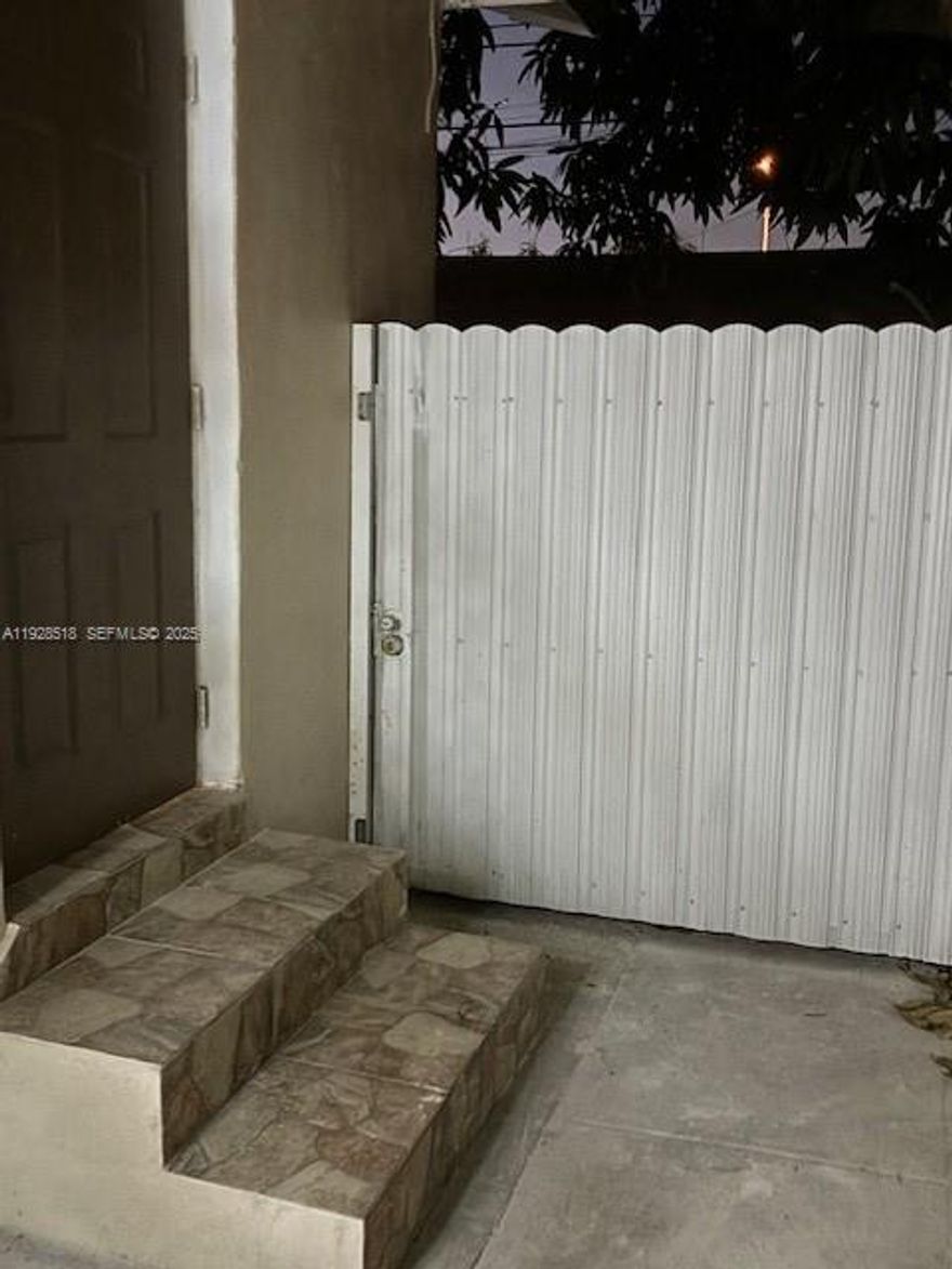 Cozy studio available for rent in great residential area; very close to Casino Hialeah, restaurants, and shopping. Available immediately. All utilities included in rent.