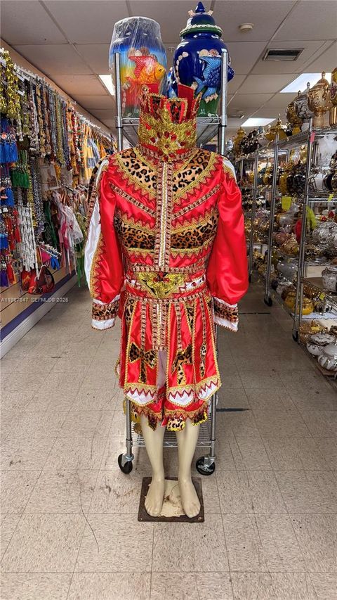 1580 W 37 St Hialeah FL 33012