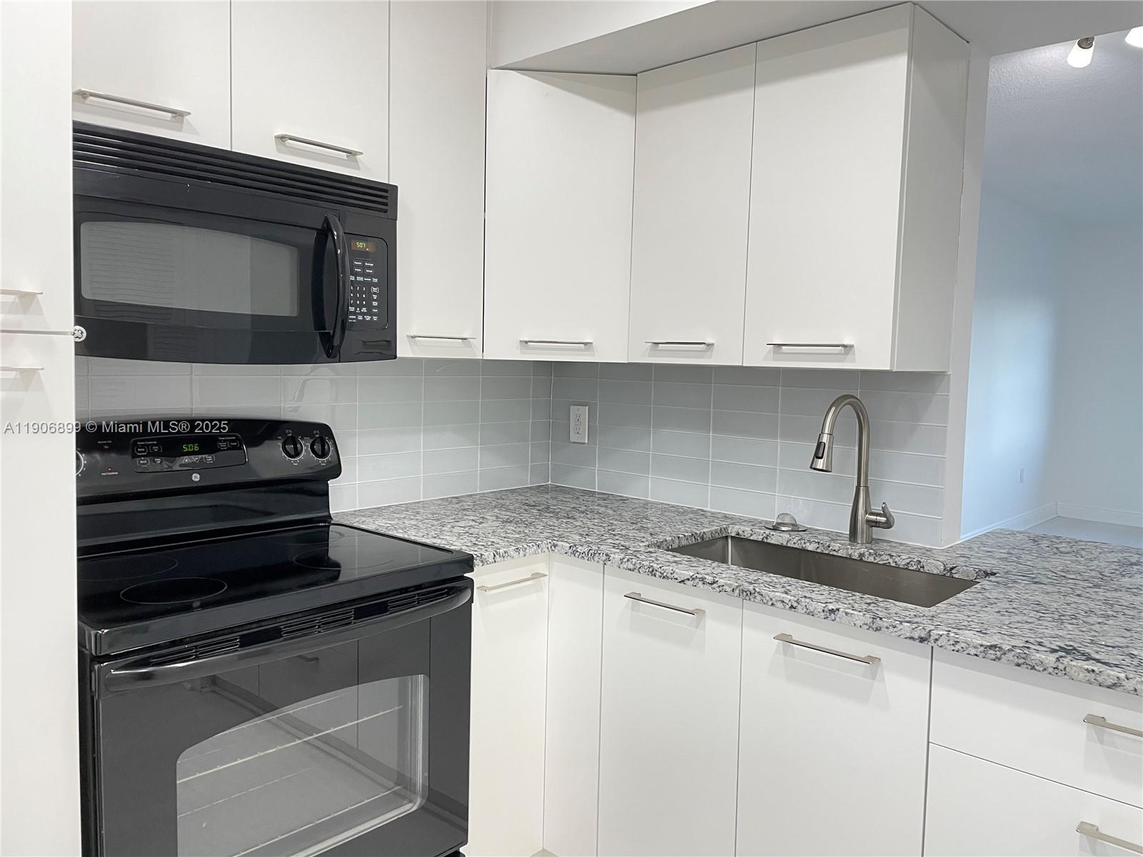 BISC LAKE GARDENS NO 2 BL - Residential Lease