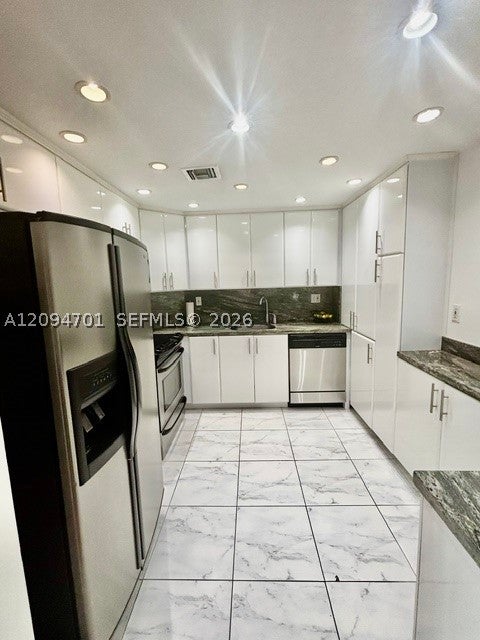 500 Bayview Dr 1923