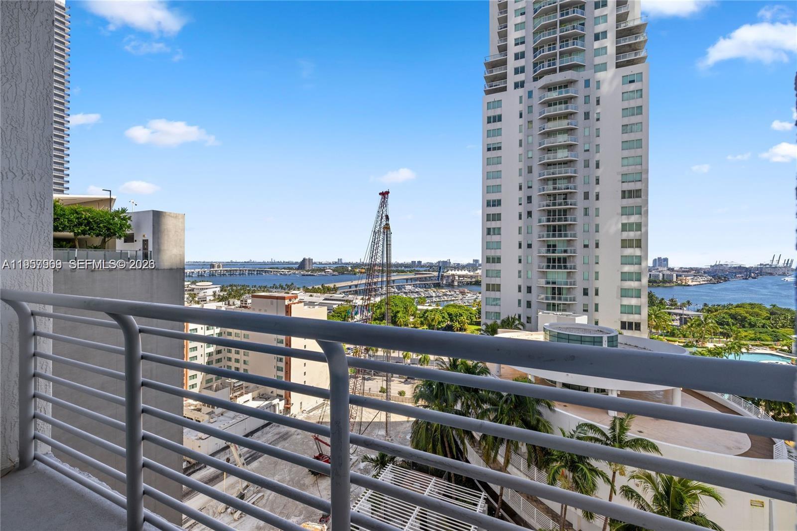 THE LOFT DOWNTOWN CONDO - Residential Lease