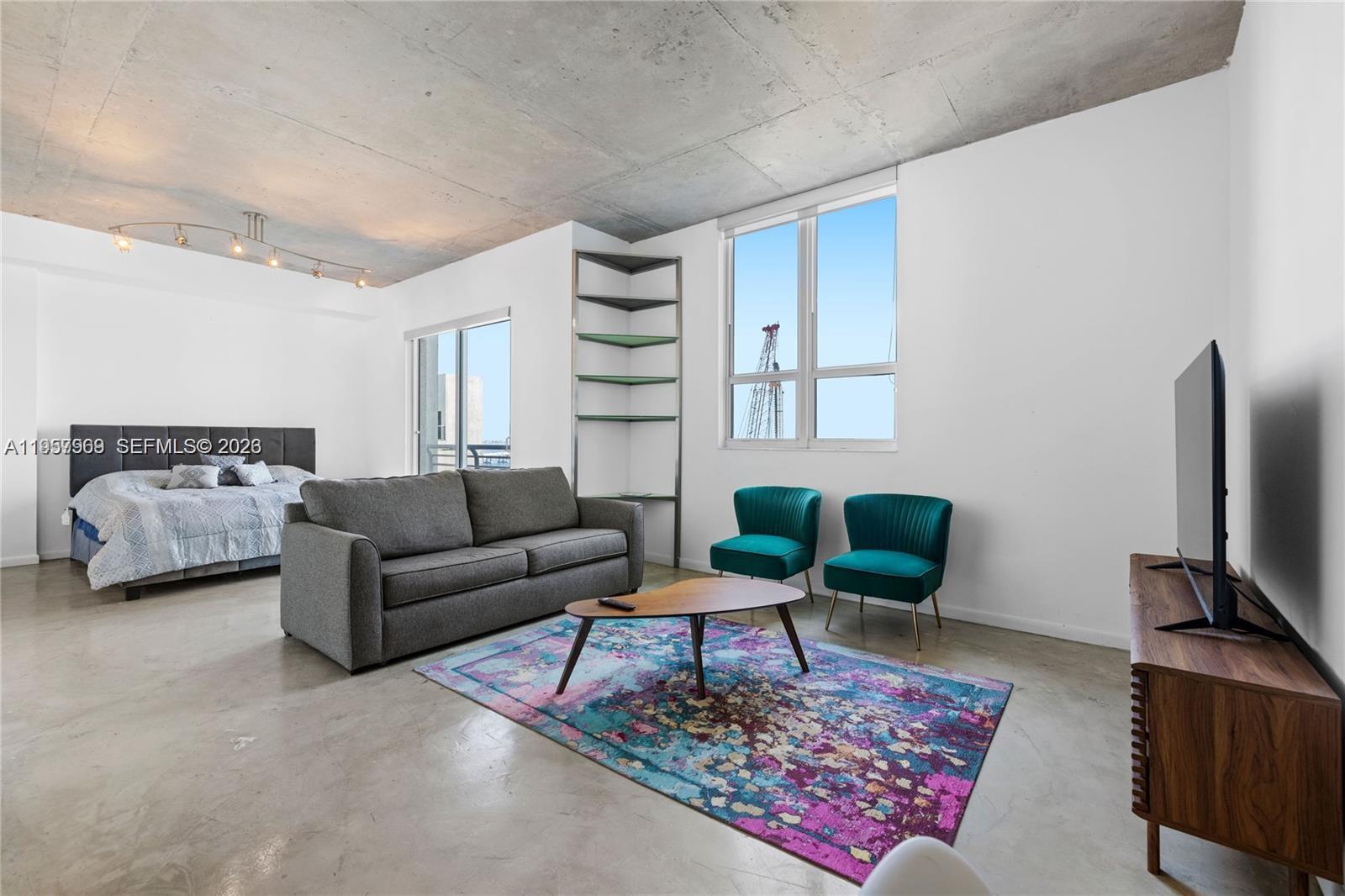 THE LOFT DOWNTOWN CONDO - Residential Lease