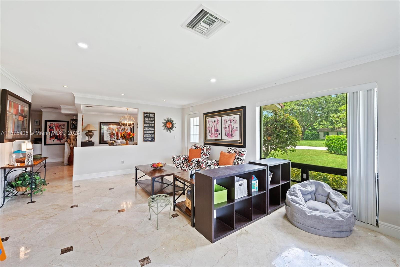 JONEL TERRACE 6 - Residential