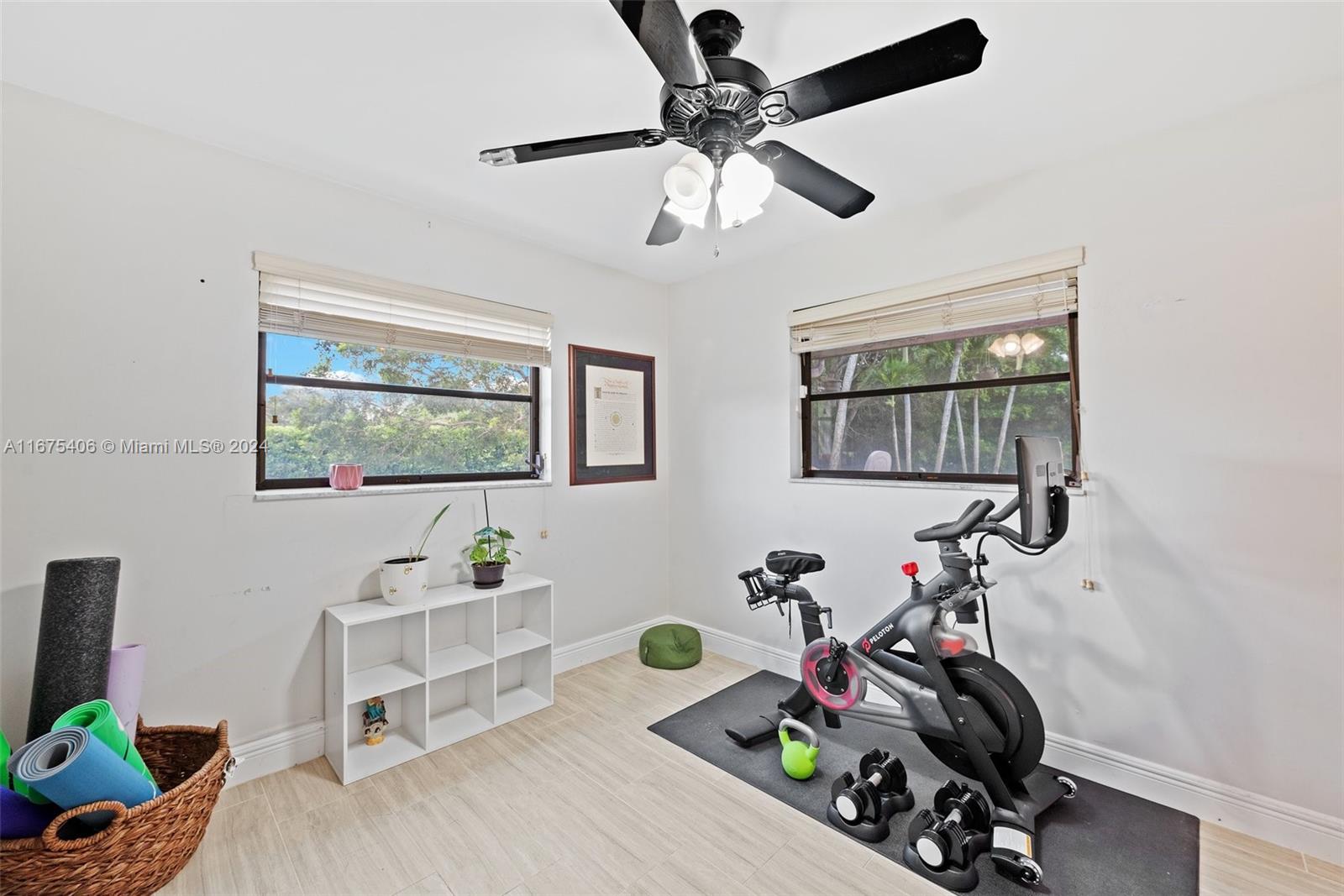 JONEL TERRACE 6 - Residential
