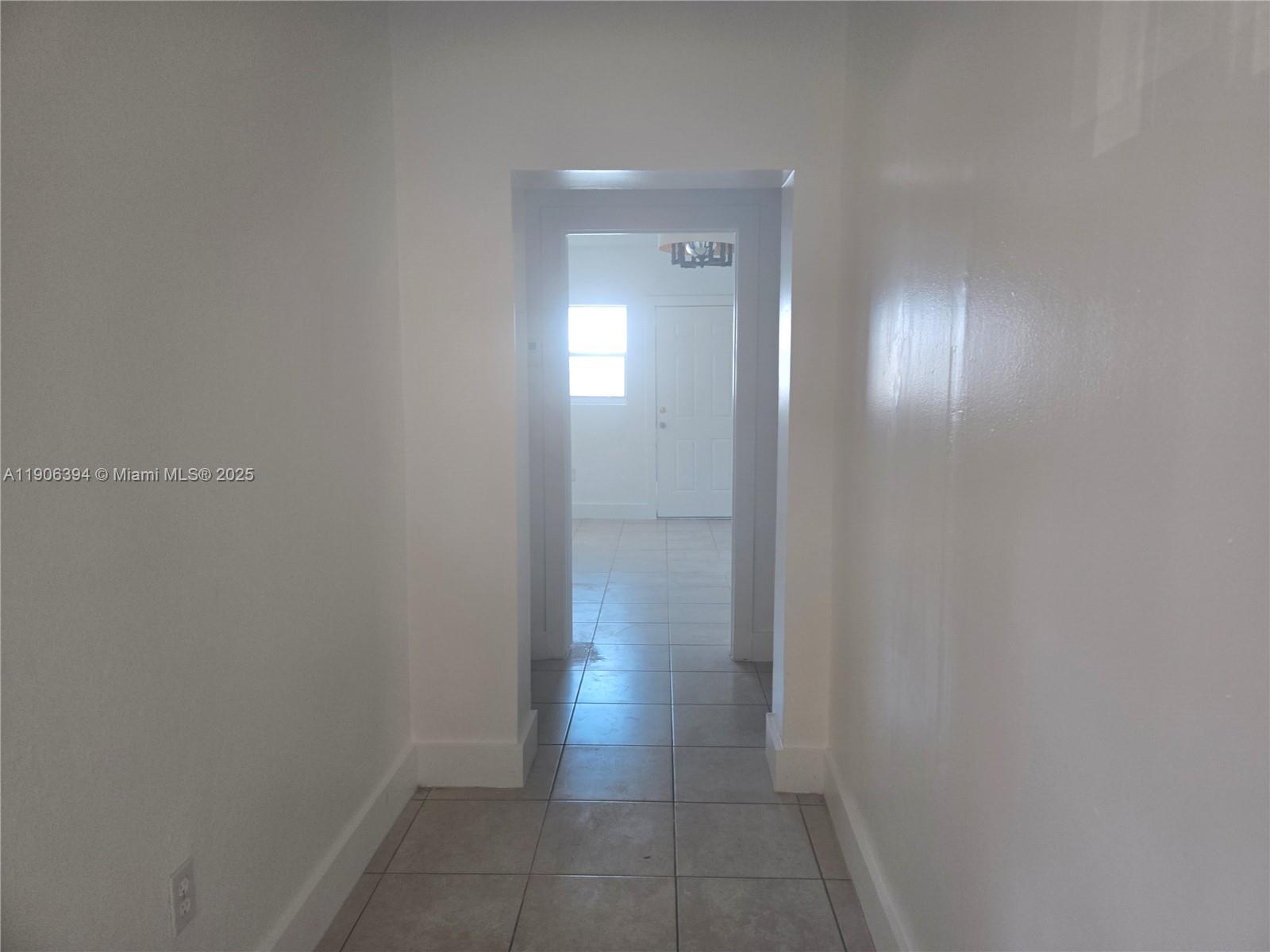 3 54 41 HILL CREST - Residential Lease